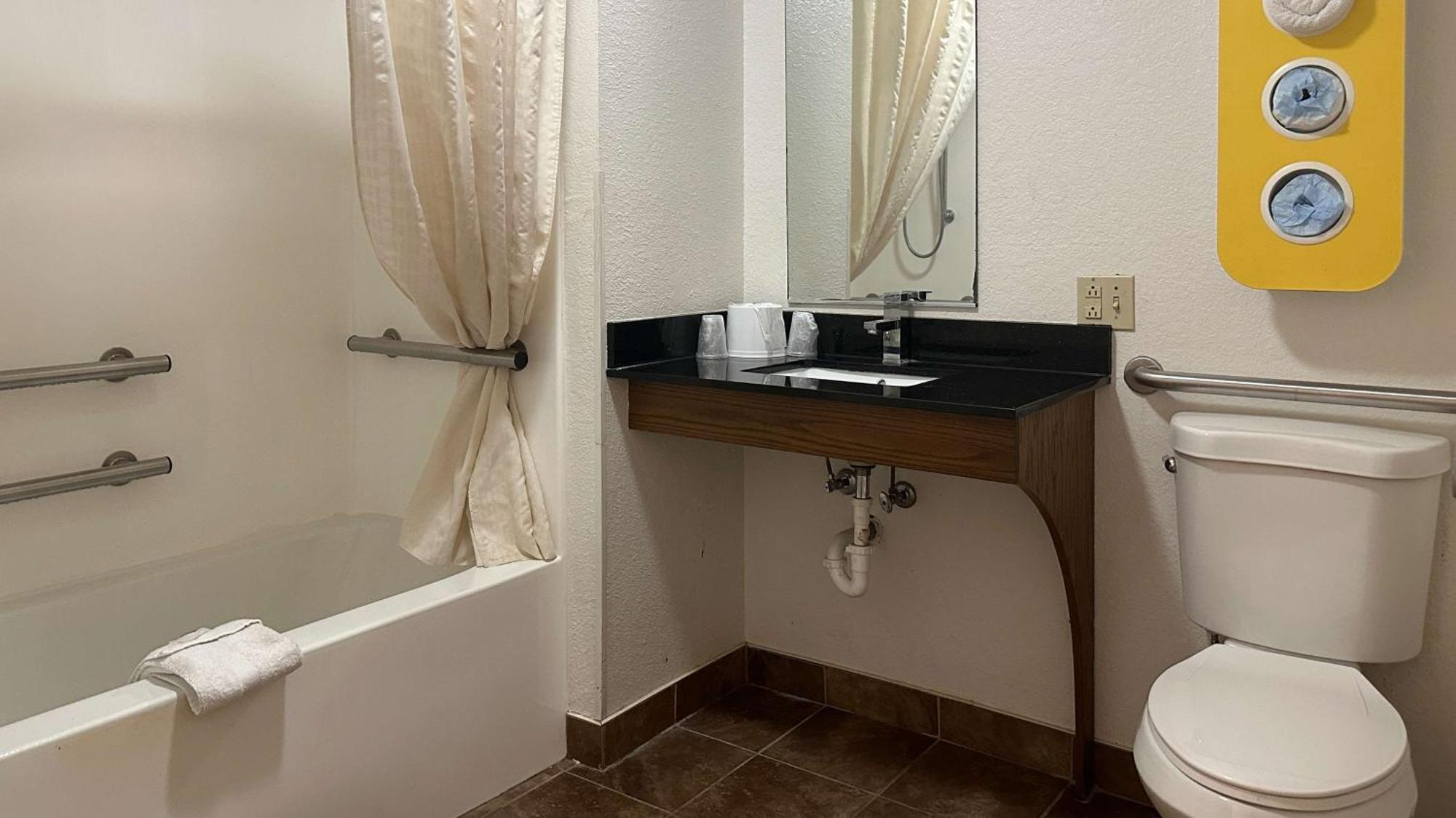 Motel 6-Waterloo, Ia Εξωτερικό φωτογραφία