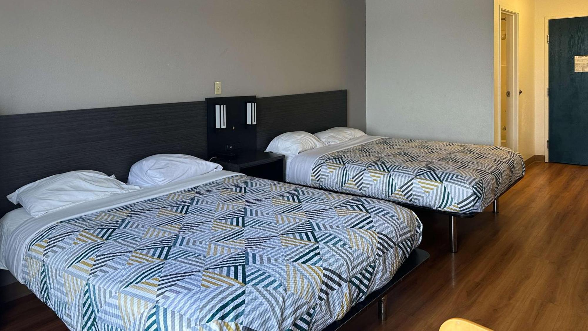 Motel 6-Waterloo, Ia Εξωτερικό φωτογραφία