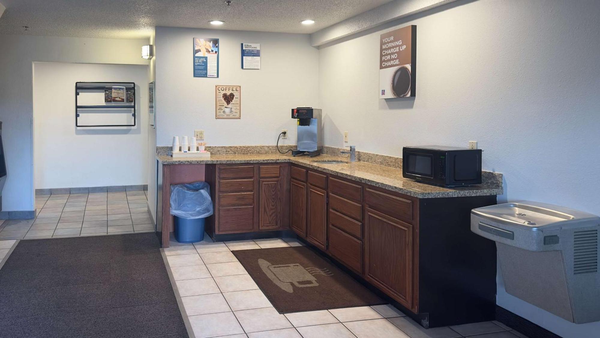 Motel 6-Waterloo, Ia Εξωτερικό φωτογραφία