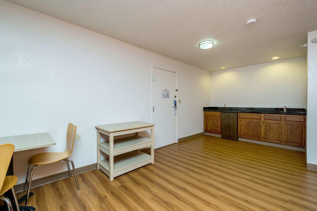 Motel 6-Waterloo, Ia Εξωτερικό φωτογραφία