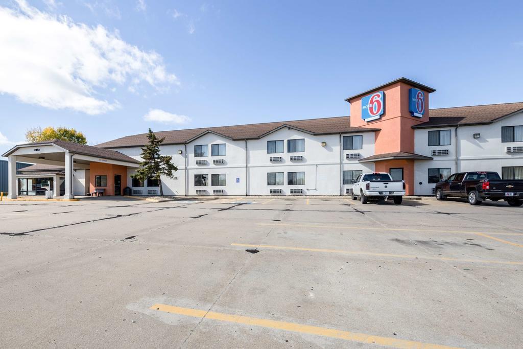 Motel 6-Waterloo, Ia Εξωτερικό φωτογραφία