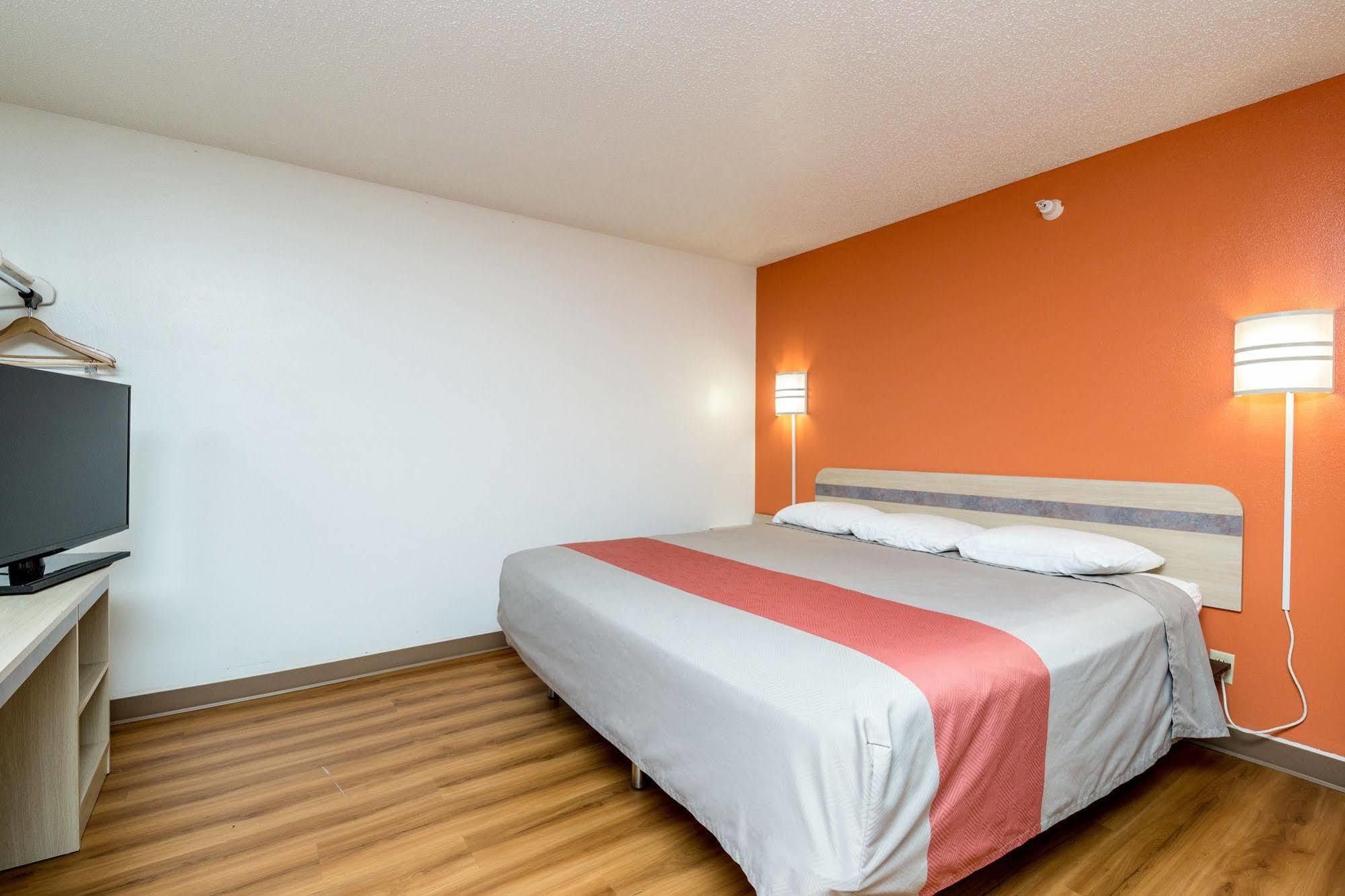 Motel 6-Waterloo, Ia Εξωτερικό φωτογραφία