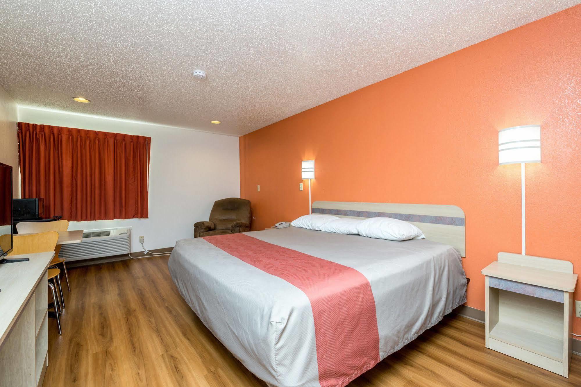 Motel 6-Waterloo, Ia Εξωτερικό φωτογραφία